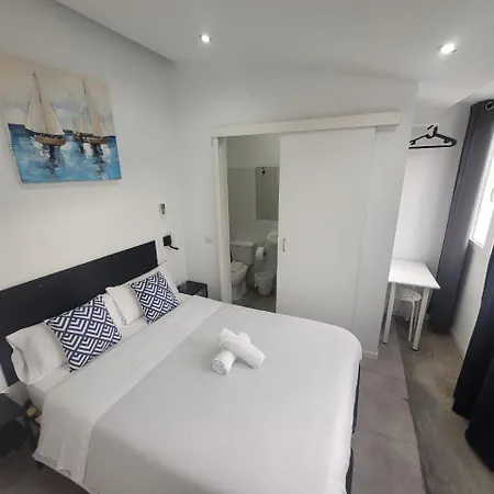 Ayz Frailes - Auto Check-in (adults Only) مالقة