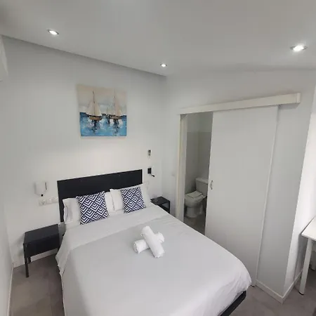 Гостьовий будинок Ayz Frailes - Auto Check-in (adults Only) 3*