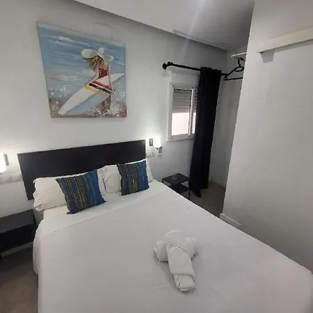 Ayz Frailes - Auto Check-in (adults Only)