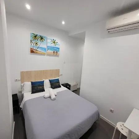 Ayz Frailes - Auto Check-in (adults Only) 招待所