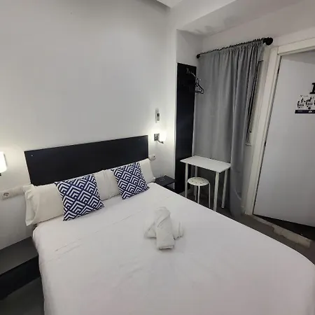 Ayz Frailes - Auto Check-in (adults Only) Гостьовий будинок 3*